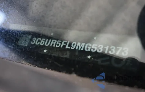 3C6UR5FL9MG531373